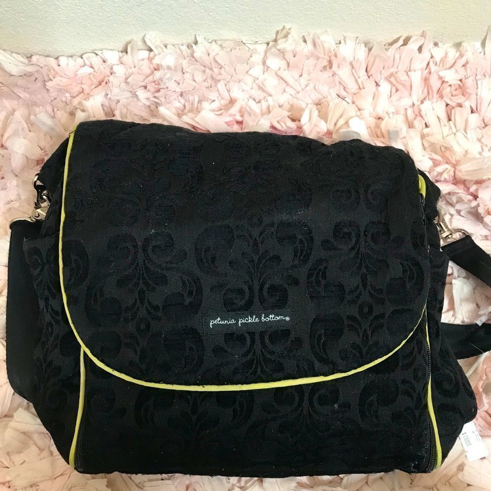 Petunia pickle bottom‎ black baby bag